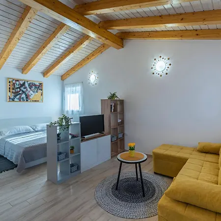 Modean In - Haus Fuer 2-3 Personen Póla